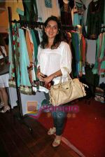 Shaina NC at Bizarre Bazaar in Mumbai on 8th Nov 2009 (10).JPG